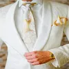Modieuze Ivoor shawl revers Bruidegom Tuxedos Knappe Slim Fit Mannen Bruiloft Bruidsjonkers Business Party Prom Suits Jas Broek Stropdas N254M