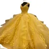 Charro Gelbe Quinceanera-Kleider mit V-Ausschnitt, Spitze, Applikationen, süße 15-Kleider, Rüschen, mehrstufiges Ballkleid, Junior-Geburtstagsparty-Kleid, 220er Jahre