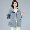 Trench-Coats Femme Printemps Automne Manteau À Capuche Femme Coréenne Lâche D'âge Moyen Mère Coupe-Vent Pardessus Femme Casual De Base Survêtement