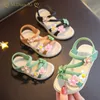 Sandalen zomer kleine meisjes sandalen bloem eenvoudig schattig roze groene kinderen sandalen peuter baby zachte casual school kinderen schoenen 230721