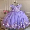 2022 Belle Violet Rose Fleur Filles Robes Hors Épaule Princesse Tulle Dentelle 3D Floral Fleurs Cristal Perles Perles Étage Longueur 2697