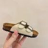 Pantofola Scarpe da bambino Pantofola morbida Estate Versione coreana Ragazzi e ragazze Fuori Moda Sandali da spiaggia Allmatch Unisex Tacchi piatti 230721