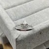 Cluster Rings 2023 Fashion S925 Серебряный серебряный европейский и американский набор циркона Diamond Ring Classic Six Claw Wedding Women's