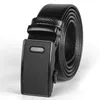 Bälten Fashion Automatic Buckle Men's Belt Design Young People's mångsidiga svarta slitsträckta A2809