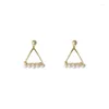 Boucles D'Oreilles De Mode Perle Géométrique Triangle Femme Rétro Niche Tempérament Conception Simple Doux All-match À La Mode