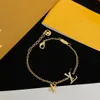 2023 18K NYTT PENDANT NECKLACE Fashion Charm Men's and Women's Classic Luxury Pendant Halsband Kvinnor 18K Guld Fashion Colorfast No Fade Hypoallergenic