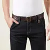 Cintos elegantes com fivela dupla em couro masculino, versão coreana, design personalizado, jeans versáteis juvenis A0