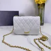 2023 Tasarımcı Çanta Yeni Moda Square Clamshell Çanta Küçük Altın Top Koyun Derisi Klasik Marka Altın Yazı Teto Crossbody Bag Çanta