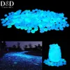 Décorations de jardin 500pcs Glow in The Dark Garden Pebbles Stones Rocks for Yard and Walkways Decor DIY Pierres lumineuses décoratives en bleu 230721