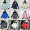 Canada Designer Mens Veste À Capuchon Automne Et Hiver Mens Down Veste Hommes Femme Épaississement Mode Vêtements Pour Hommes Marque Vestes En Plein Air Nouveaux Designers