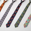Bow Ties Fashion 8cm konstnärliga ränder smala slips rolig teknisk pojke polyester slips kvinnor nyhet symboltillbehör gåva