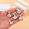 Lovely Metal Oil Drop Duck Brooches Enamel Cartoon Duck Brooch Pins fit Hats Handbag Clothes Festival Animal Funny Ducks Lapel Badge Party Jewelry Gift Men Women