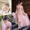 Retro różowe sukienki ślubne Batau Secion pół rękawów ręcznie robione kwiaty tiulowe osłona herbata długość vintage krótkie przyjęcie weselne Dre231p