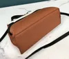 Bolso de mano de PU Bolsos de diseñador de moda Bolso retro para mujer Nueva moda Bolso de mano Casual Un hombro Crossbody Pequeño bolso cuadrado al por mayor