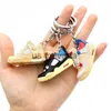 مفاتيح حبلات الحبل الساخن sale soft soft pvc llaveros 3d mini sports shooledchain keychain jor dan trainer keyrings resin shoe chain chain j230724