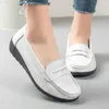 Zapatos de vestir Mujer Pisos Resbalón en mocasines suaves Mujeres Zapatos de cuero genuino Plataforma Enfermera Damas Zapatos planos Cuña Blanco Zapatos De Mujer L230724