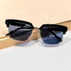 Cool Square Okulary przeciwsłoneczne Czarny niebieski obiektyw dla mężczyzn Summer Sunnies Sunnies UV Oczyek z pudełkiem