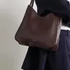 The Row Leather High-quality Sense Designer One Advanced Bags Commuter Tote Shoulder Bucket Classic Tote Io5e