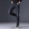 Jeans da uomo 2022 Inverno Uomo Nero Slim Fit Stretch Pantaloni di velluto spesso Jeans caldi Casual Fleece Line Pantaloni Uomo Plus pantaloni di velluto da uomo L230724