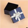 Titta på lådor fodral Bow Engagement Armband Display Presentlåda Navy Blue Jewellery Organizer Watches Accessories Drop Delivery