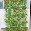 Dekorativa blommor 2pieces 2,35 metrar med blad Simulering Frukt Vinrankan Fake Chili Vegetabiliska hem Takdekoration Fårtur Prop