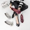 Sapatos sociais 2022 novos sapatos femininos sapatilhas de balé sapatos de barco mulher sem cadarço festa casamento elegante brilho mais vendidos clássicos moda qualidade L230724