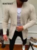 Kurtki męskie Mężczyźni Striped Casual Knitt Cardigan Spring Autumn V-Neck solidne długie rękawie kurtka Męska kurtka codzienna kieszonkowa kieszonkowa ścieżka uliczna J230724