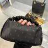 Borsa da polso da donna Designer Tote Pochette di lusso Borsa con strass Borsa a mano con diamanti Borsa da pranzo Borsa da sera in seta e raso Borsa a mano con manico pieghettato Borsa a mano di alta qualità