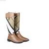 Bottes pour femmes de qualité supérieure martens à carreaux en cuir chelsea boot tendance femmes bottes plateforme noire chaussures sur le genou botte pour femme Z230724