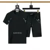 Designer Men Tracksuits Fashion Design T-shirt Klassiska gitterbyxor 2 Piece Set Short Shirts Shorts Checkered Suit