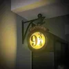 Objets décoratifs Figurines Veilleuse LED Lampes murales suspendues Plate-forme Poudlard Lampe 3D Intérieur Applique murale Home Room Decor Enfants Cadeau d'anniversaire L230724