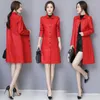 Kvinnors läder äkta jacka Mid längd 2023 Spring and Autumn Haining Sheepskin Windbreaker Korean version stor