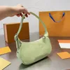 Sac à main pour femme sac à bandoulière designer mode sous les bras sac en cuir imprimé croissant sac à bandoulière décontracté lettre de luxe petit sac carré avancé élégant sac à main