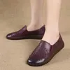 Scarpe eleganti XT 2023 Scarpe estive in vera pelle Nuove scarpe da donna di moda Donna per la mamma Appartamenti da donna Comode scarpe fatte a mano con buco incinte L230724