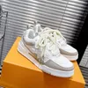 Mens Sneakers Bread Shoes Fashion Trend Oblique Side Classic Floral Designer Casual Versatile Mens Outdoor Driving Airport Walking Comfortable and Breathable Y1