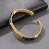 Bangle European and American Simple Gold Color Stael Stal Bracelets for Men Men Kobiet Biżuteria Party Girl's Otwarte bransoletki