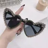 Lunettes de soleil Mosengkw à la mode coeur strass femmes personnalité perfom fête fleur diamant lunettes