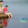 ElectricRC Boats RC Boot Waterdichte afstandsbediening Zwembad Stabiel Gemakkelijk op te laden Voorschools speelgoed met waterbesturing Roer voor zwemmen in meer 230724