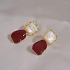 Boucles d'oreilles pendantes français Vintage irrégulière géométrique rouge pour les femmes 2023 tendance mode coquille bijoux