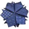 Papillon da uomo Fazzoletti di cartone blu scuro 24 cm Fazzoletto da taschino in poliestere Astronauta Motivo floreale animale per uomo Accessorio per feste d'affari