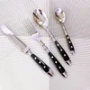 Rostfritt stål Western Food Tabelleriset Set Three Nails Knife Fork and Spoon Bakelite Black Handle Three-Piece Set L230704