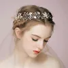 Nya brudpannband med pärlor Kristaller Rhinestones Blommor Kvinnor Handgjorda hårsmycken Bröllopshuvudstycken Brudtillbehör BW2592