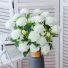 装飾的な花3ヘッドピーニー人工シルクローズ結婚式のための偽物diyクラフトリビングルームホームテーブル装飾