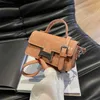popolare 2023 nuova moda modello di pietra piccola borsa quadrata borsa di nicchia borsa a tracolla a tracolla di fascia alta per le donne