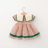 Kız elbiseler yaz çocuklarının kıyafetleri basit ekose bebek kızlar kısa kollu çocuklar moda lacivert yakalı 0 ila 3 yaş küçük yürümeye başlayan kostüm 230724