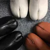 부츠 디자인 Tabi Boots 분할 발끝에서 청키 한 하이힐 여성 부츠 가죽 Zapatos Mujer 패션 가을 여성 신발 Botas Mujer1 Z230724