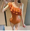 Traje de baño de mujer 2023 cuello monoclínico coreano Color sólido volante una pieza traje de baño Sexy espalda abierta playa