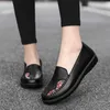 Klänningskor Summer Women's Casual Shoes Leather Women Flats Shoes Loafers slip-on Ladies Lightweight Moccasins Designer Shoes Zapatos Mujer L230724