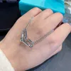 قلادة قلادة v الذهب T Home Home Horseshoe Buckle Necklace عالية الجودة لامعة 18 كيلو وادي الذهب وادي الوادي نفس سلسلة الترقوة V7QB