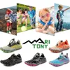 Waterschoenen Zwemschoenen Jongen Strand Aqua Schoenen Meisjes Sneldrogend Barefoot Upstream Surfen Slippers Wandelen Waterschoenen Waden Unisex Sneakers 230724